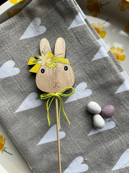 Bunny Stake - Bow
