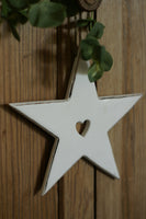 Medium Shaker Star in White